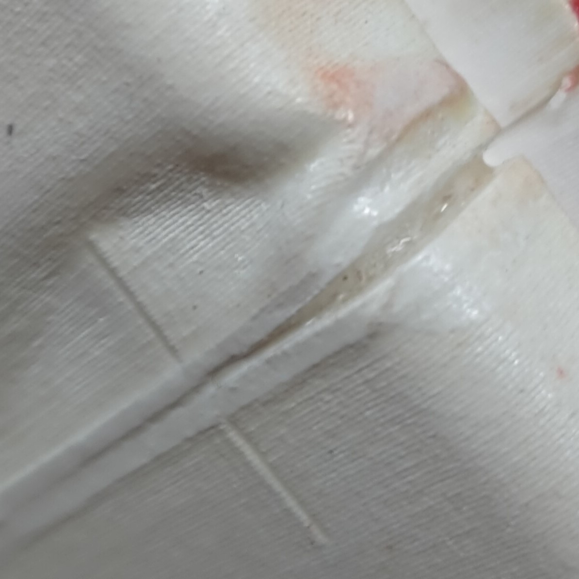 Deformación al despegar la pieza de la cama